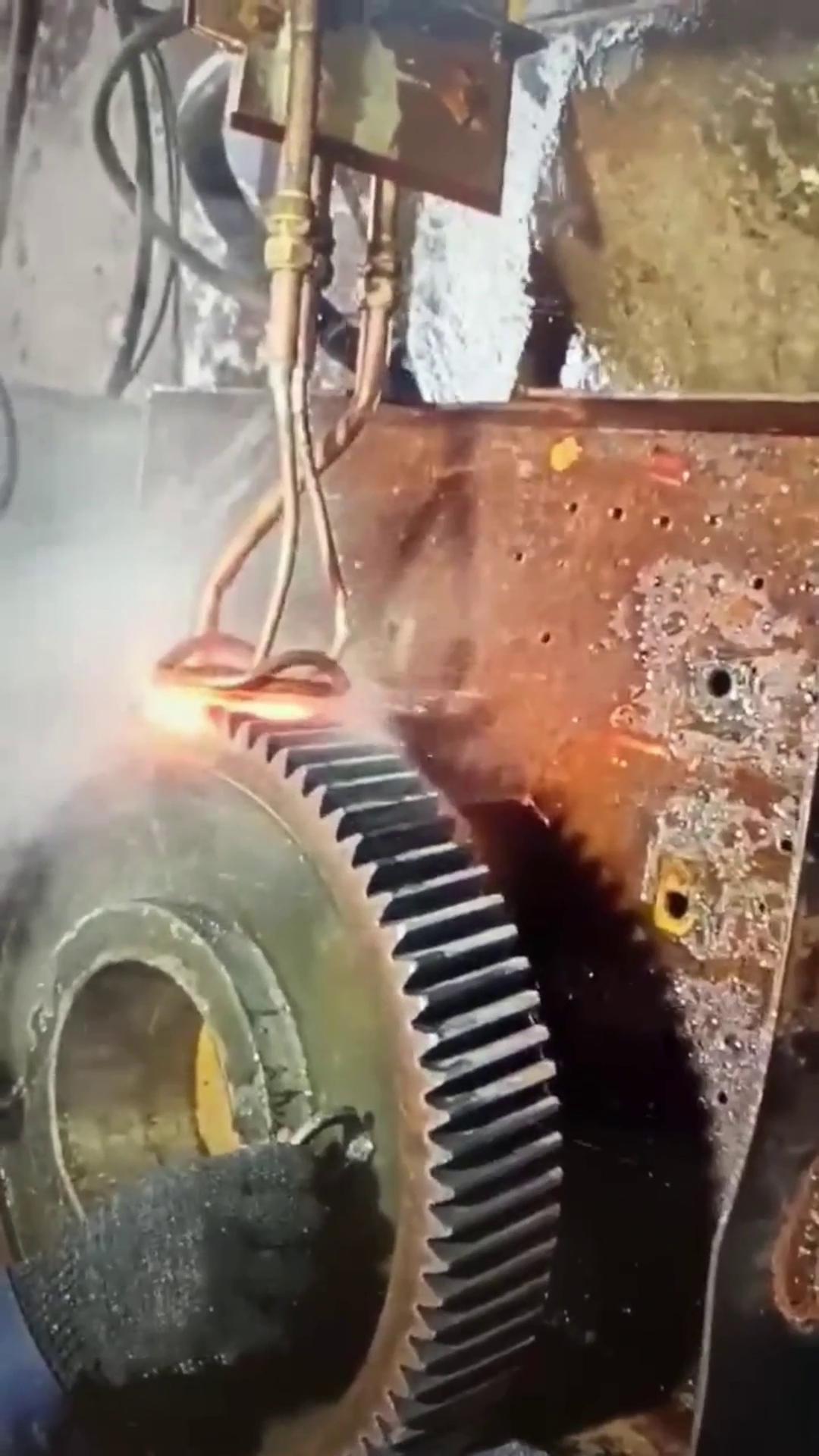 大齒輪淬火 單齒淬火用中頻大香蕉视频免费看 高頻大香蕉视频免费看